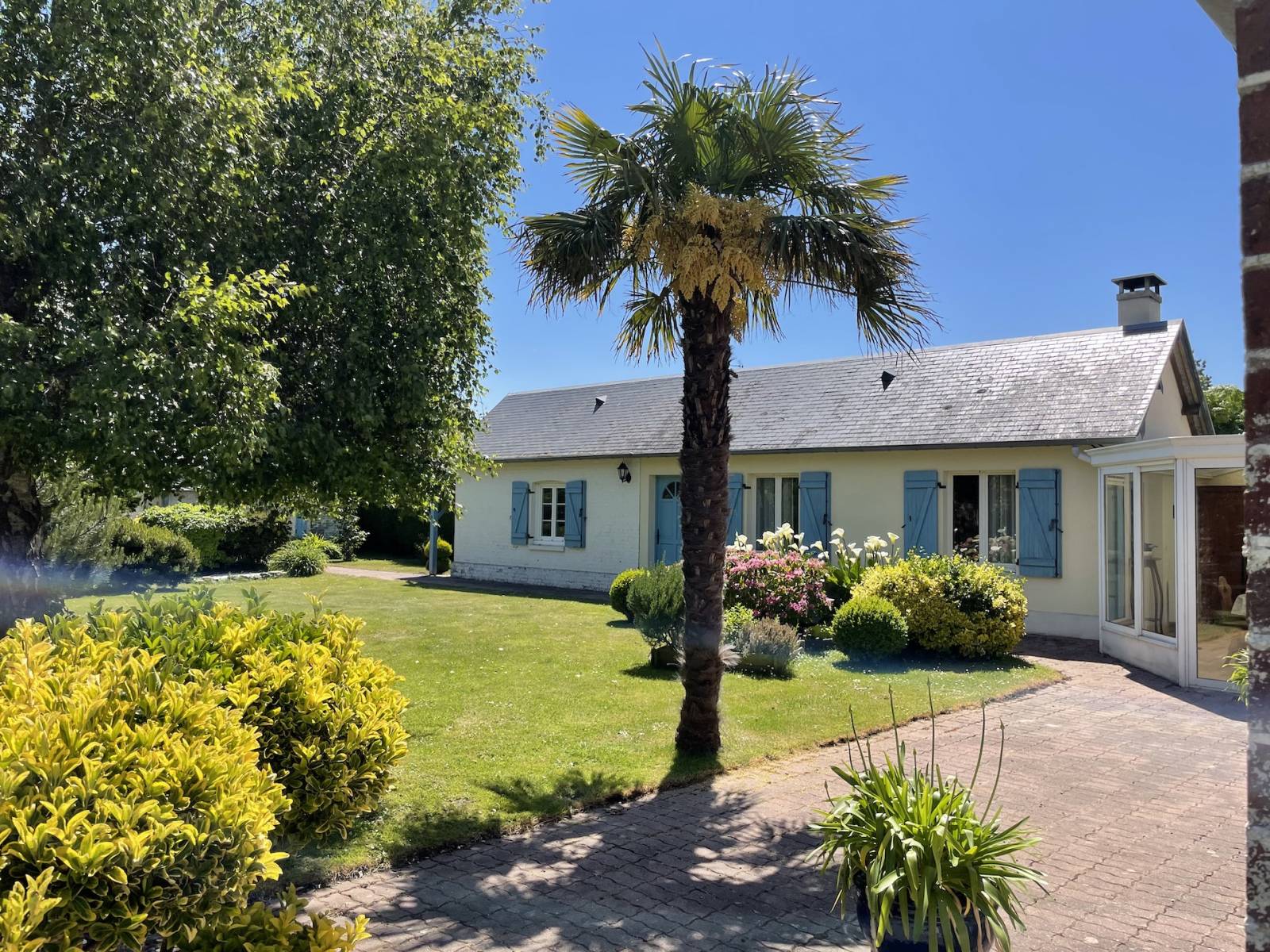 ENSEMBLE DE 2 MAISONS COMMUNICANTES AVEC LA PLAGE DES PETITES DALLES A PIED