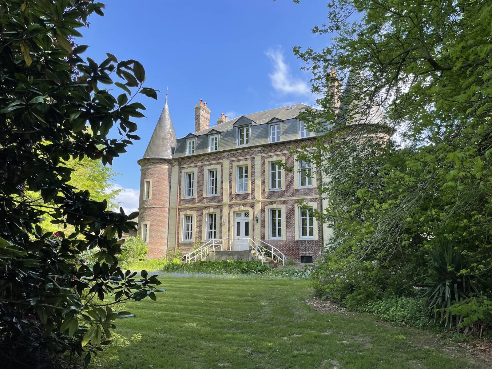 EXCLUSIVITE ELEGANT MANOIR A TOURELLES ENTRE SAINT VALERY EN CAUX ET VEULETTES SUR MER