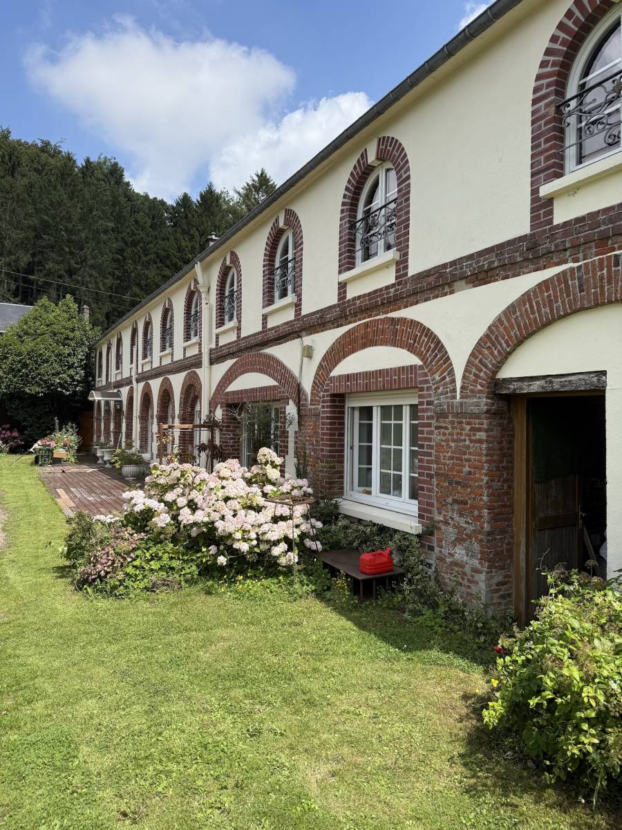 EXCLUSIVITÉ ANCIEN RELAIS DE POSTE PROCHE COMMERCES ET PLAGES