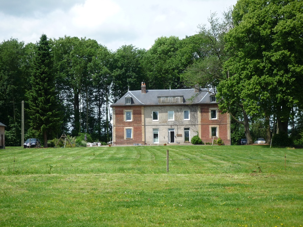 Manoir a vendre dans bel environnement 76