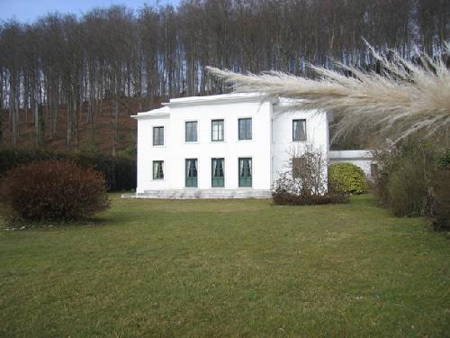 Villa 8 PIÈCES Proche Cany Barville Centre village Très belle Villa style art déco