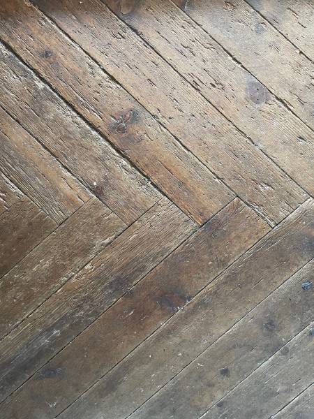 EXCLUSIVITE MAISON NORMANDE EN BRIQUES ET SILEX A RENOVER SUR GRAND TERRAIN