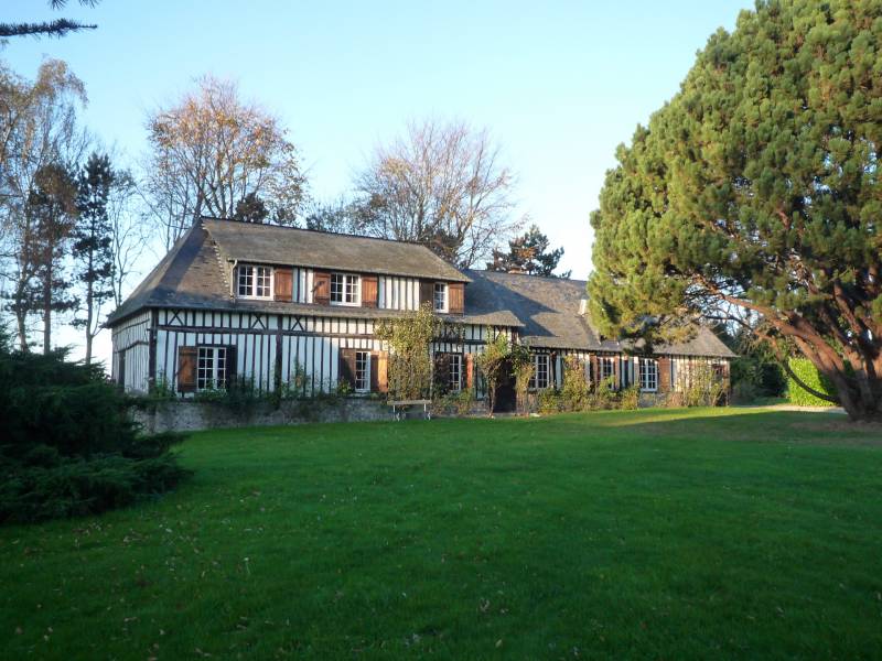 EXCLUSIVITE RAVISSANT ENSEMBLE NORMAND A 2 PAS DE LA PLAGE DES PETITES DALLES