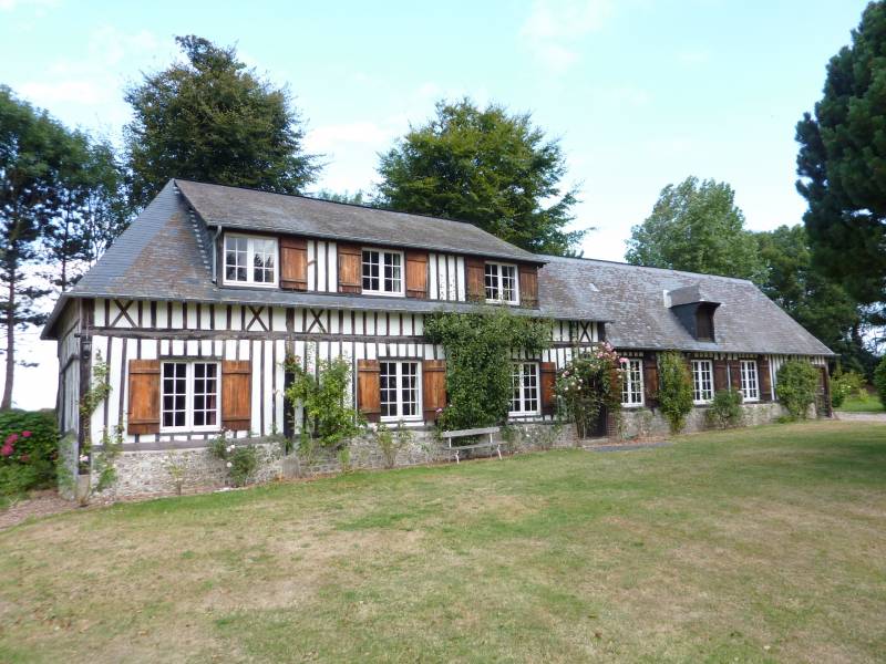 EXCLUSIVITE RAVISSANT ENSEMBLE NORMAND A 2 PAS DE LA PLAGE DES PETITES DALLES