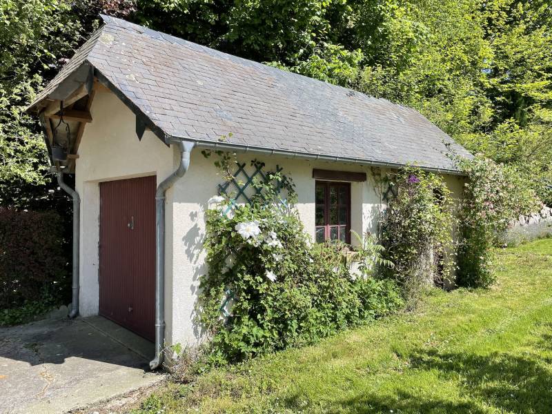 JOLIE MAISON NORMANDE DANS ENVIRONNEMENT DE GRANDE QUALITE PROCHE DES PLAGES