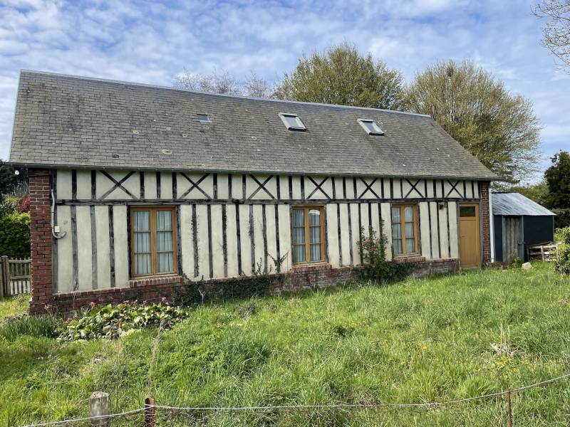 PIED A TERRE DE BORD DE MER A RENOVER PROCHE PLAGE DES PETITES DALLES