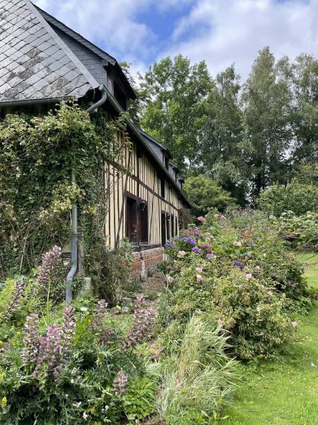 BELLE MAISON NORMANDE AUX PORTES D'YVETOT AVEC SON MANEGE REMARQUABLE