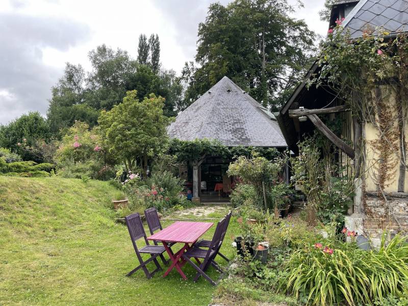 BELLE MAISON NORMANDE AUX PORTES D'YVETOT AVEC SON MANEGE REMARQUABLE