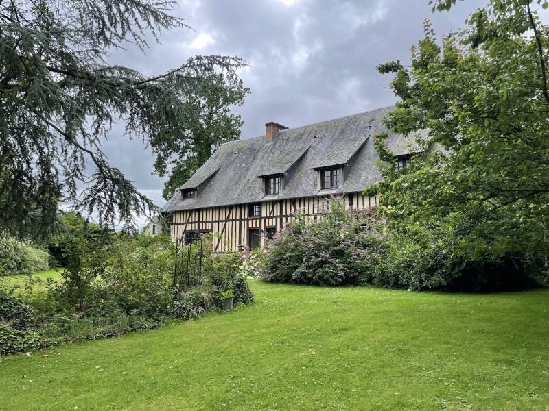 BELLE MAISON NORMANDE AUX PORTES D'YVETOT AVEC SON MANEGE REMARQUABLE