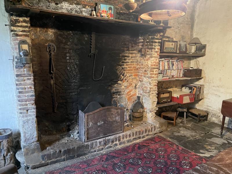 EXCLUSIVITÉ CHARMANTE LONGÈRE XVIIIème À RÉNOVER DANS LA VALLÉE DE LA GANZEVILLE