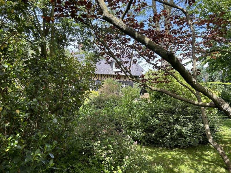 EXCLUSIVITÉ MAISON NORMANDE DE CHARME 10 MINUTES DE LA MER MAGNIFIQUE JARDIN PAYSAGER