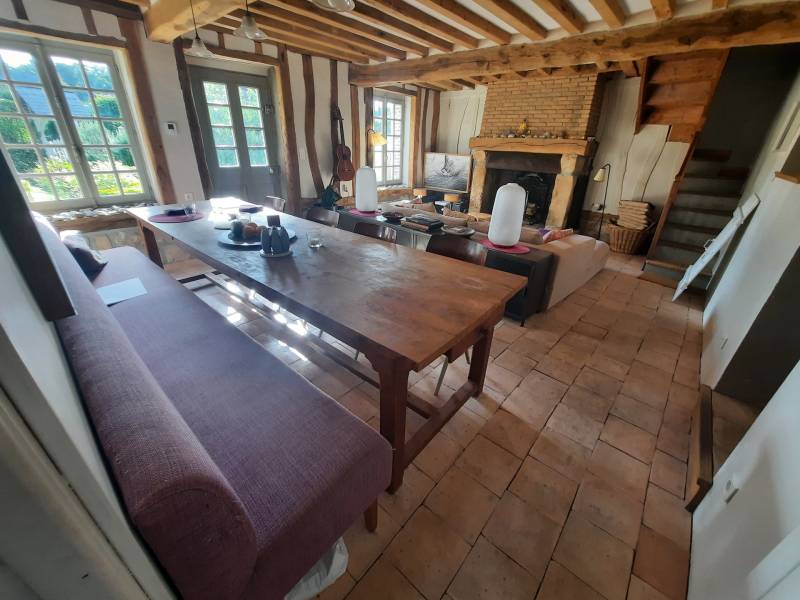 EXCLUSIVITÉ RAVISSANTE MAISON DE VILLAGE COTIER RÉNOVÉE AVEC GOUT PROCHE PLAGE ET COMMERCES