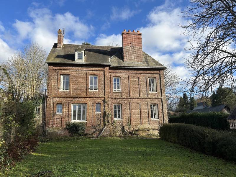 BELLE MAISON DE MAÎTRE A 25 MINUTES DES PLAGES DE LA CÔTE D’ALBÂTRE