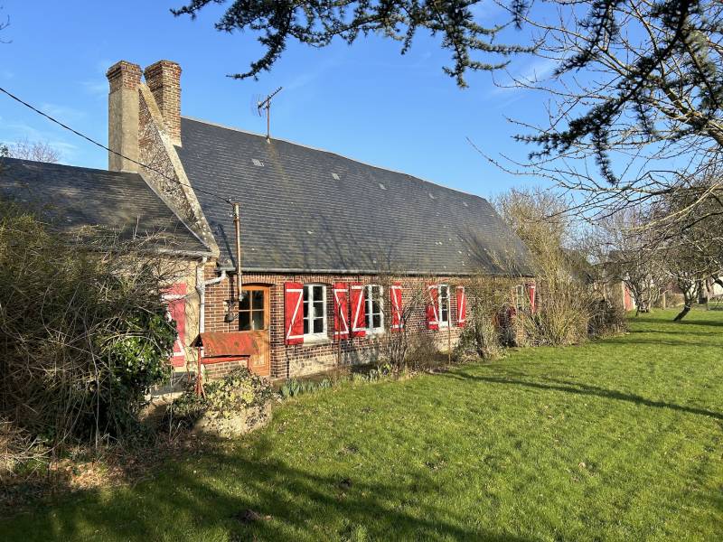 JOLIE MAISON NORMANDE EN BRIQUES A MOINS DE 5 KM DE VEULETTES ET DES PETITES-DALLES