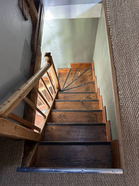 LONGÈRE 7 PIÈCES RÉNOVÉE AVEC GOÛT ENTRE VILLAGE ET CAMPAGNE