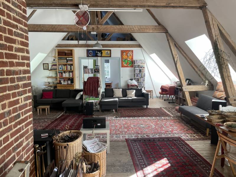 BEL ENSEMBLE IMMOBILIER COMPRENANT MANOIR ET DEUX DEPENDANCES AMÉNAGÉES