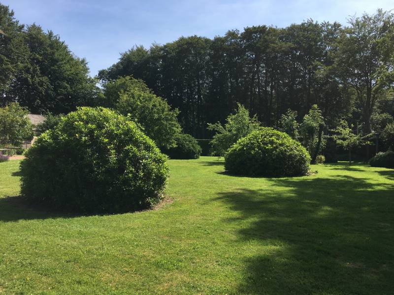 BEL ENSEMBLE IMMOBILIER COMPRENANT MANOIR ET DEUX DEPENDANCES AMÉNAGÉES