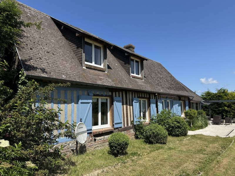 EXCLUSIVITÉ MAISON NORMANDE SUR 5.800 M2 A 5 KM DE LA PLAGE DE VEULETTES SUR MER