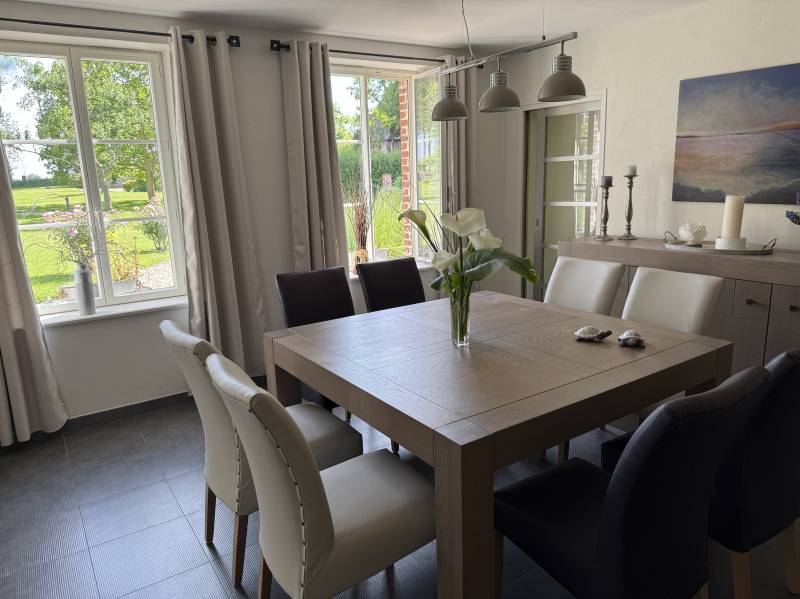 EXCLUSIVITÉ ELEGANTE MAISON DE MAITRE ENTIÈREMENT RESTAURÉE A PROXIMITE IMMÉDIATE DES PLAGES