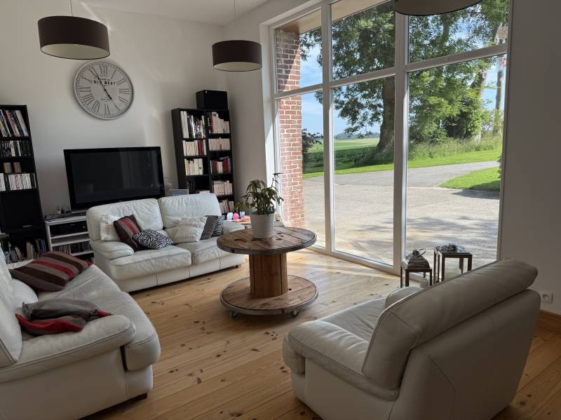 EXCLUSIVITÉ ELEGANTE MAISON DE MAITRE ENTIÈREMENT RESTAURÉE A PROXIMITE IMMÉDIATE DES PLAGES