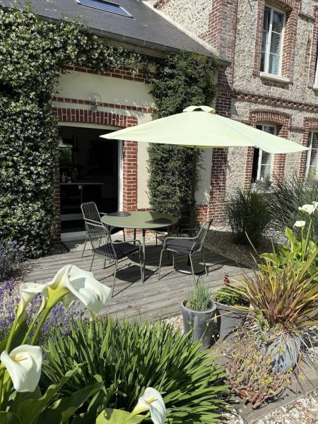 EXCLUSIVITÉ ELEGANTE MAISON DE MAITRE ENTIÈREMENT RESTAURÉE A PROXIMITE IMMÉDIATE DES PLAGES