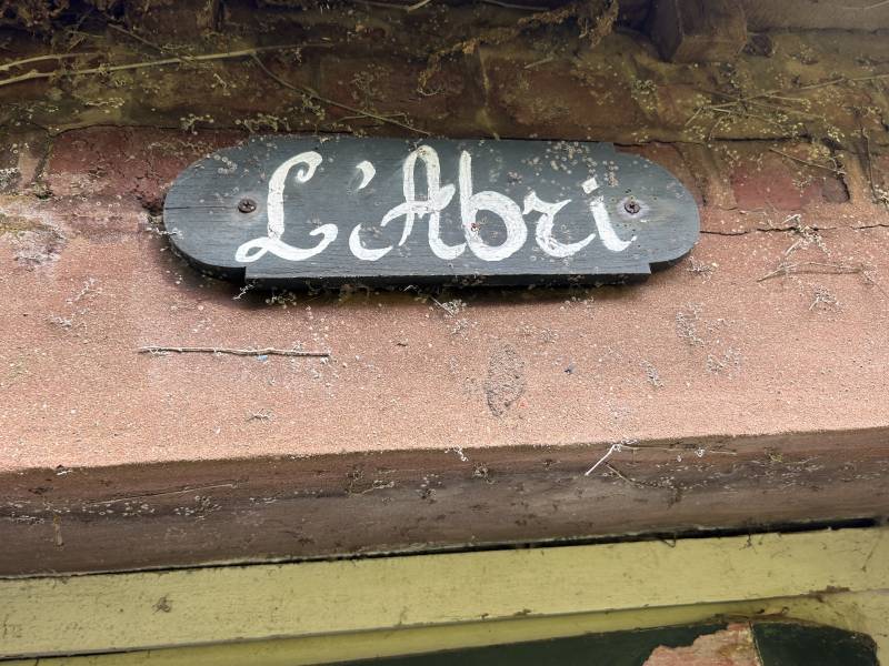 RARE PIED À TERRE AU CŒUR D’ÉTRETAT À RÉNOVER SELON VOS GOÛTS 