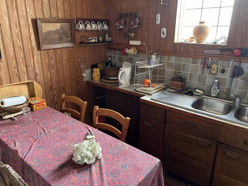 RARE PIED À TERRE AU CŒUR D’ÉTRETAT À RÉNOVER SELON VOS GOÛTS 