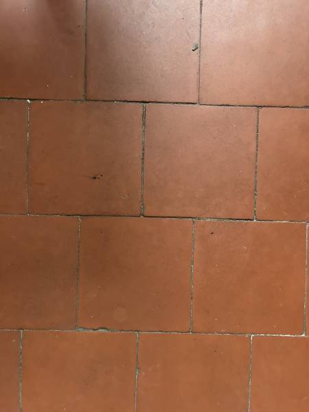 RARE PIED À TERRE AU CŒUR D’ÉTRETAT À RÉNOVER SELON VOS GOÛTS 