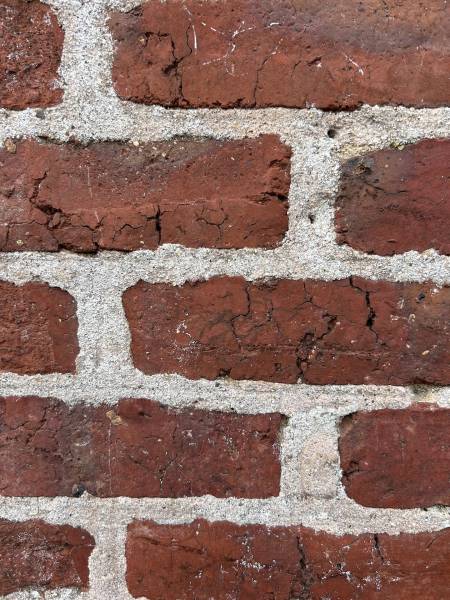 RARE PIED À TERRE AU CŒUR D’ÉTRETAT À RÉNOVER SELON VOS GOÛTS 