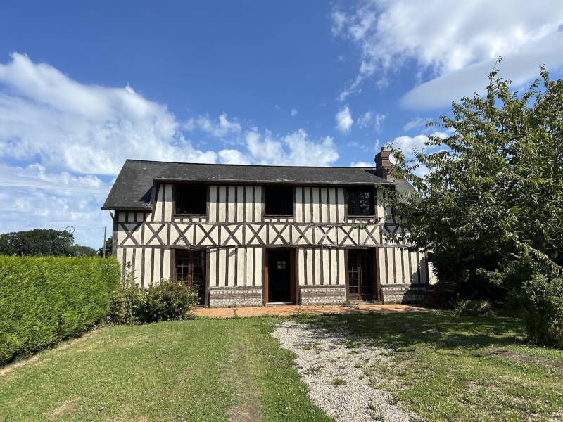 MAISON À RÉNOVER À SEULEMENT 4 KM DE LA PLAGE DES PETITES-DALLES