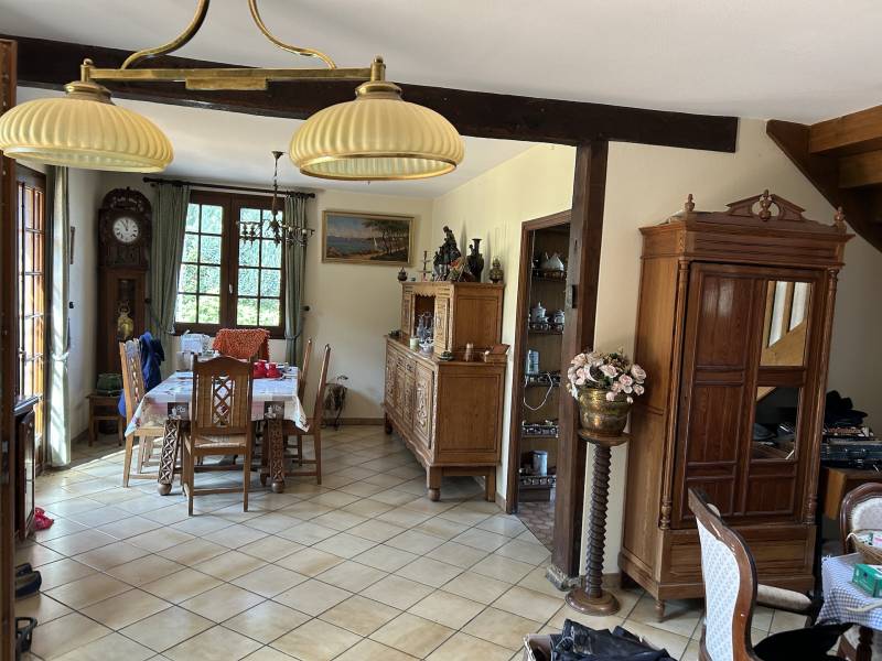 MAISON À RÉNOVER À SEULEMENT 4 KM DE LA PLAGE DES PETITES-DALLES