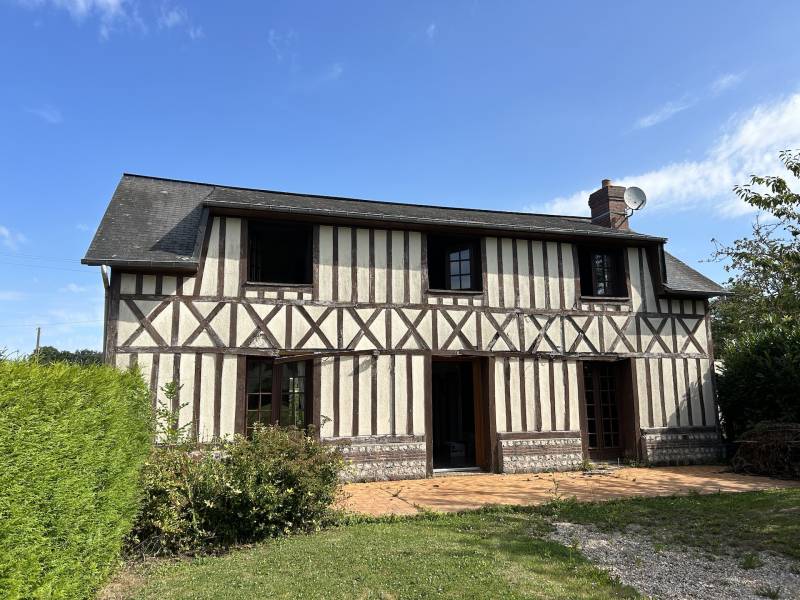 MAISON À RÉNOVER À SEULEMENT 4 KM DE LA PLAGE DES PETITES-DALLES