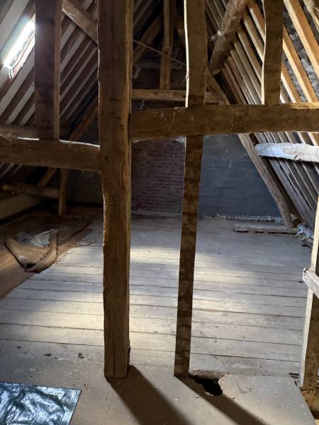 EXCLUSIVITÉ AUTHENTIQUE PRESBYTÈRE XVIIIÈME AVEC SON JARDIN DE CURÉ CLOS DE MURS