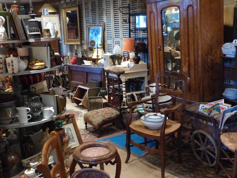 ANTIQUITES BROCANTE YVETOT BROCANTE DE LA GARE