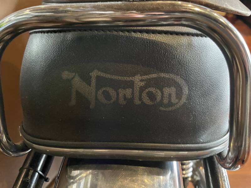 NORTON COMMANDO 1972