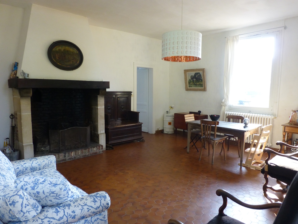 Manoir a vendre dans bel environnement 76 cheminée