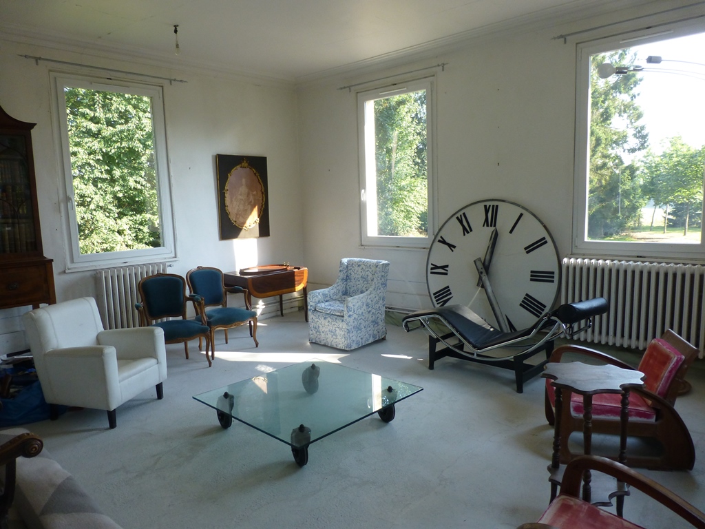 Manoir a vendre dans bel environnement 76 salon