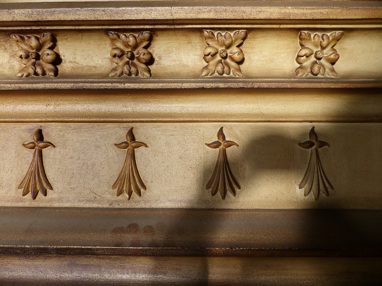 MAISON D'ARMATEUR A VENDRE VUR MER DETAIL CHEMINEE