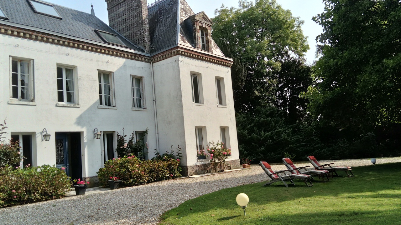 CHATEAU BLANC A VENDRE EN SEINE MARITIME 76