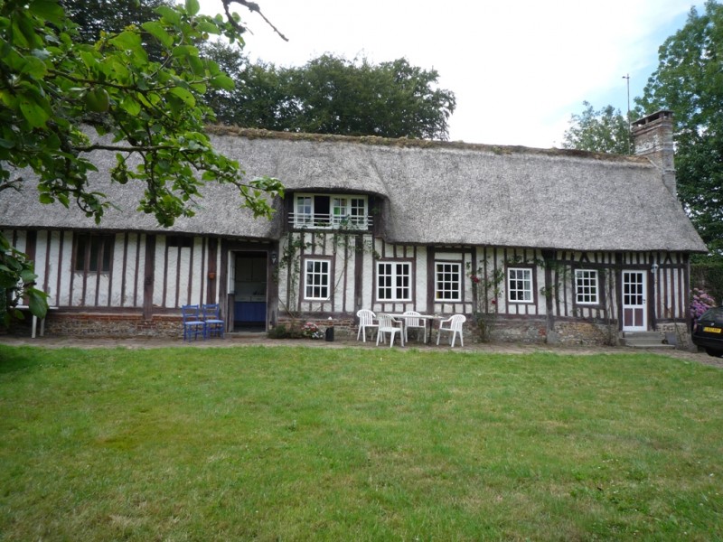 SUPERBE CHAUMIERE EN COLOMBAGES ET PIERRES 6 PIÈCES NORMANDIE PAYS DE CAUX EXCLUSIVITE