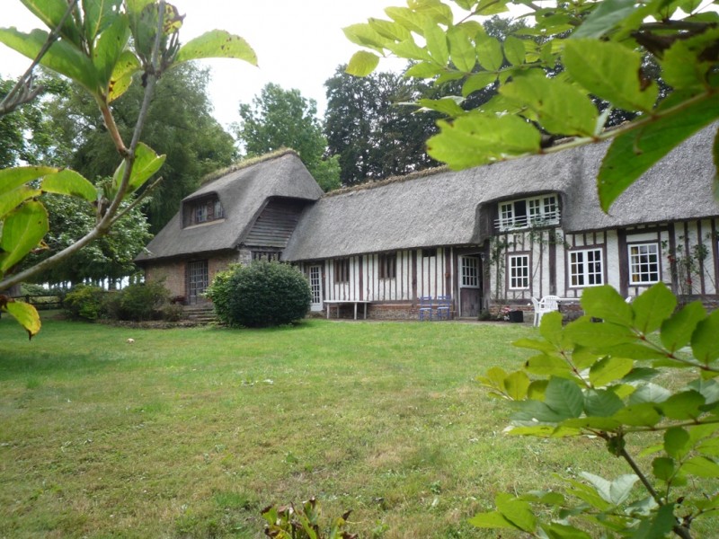 SUPERBE CHAUMIERE EN COLOMBAGES ET PIERRES 6 PIÈCES NORMANDIE PAYS DE CAUX EXCLUSIVITE