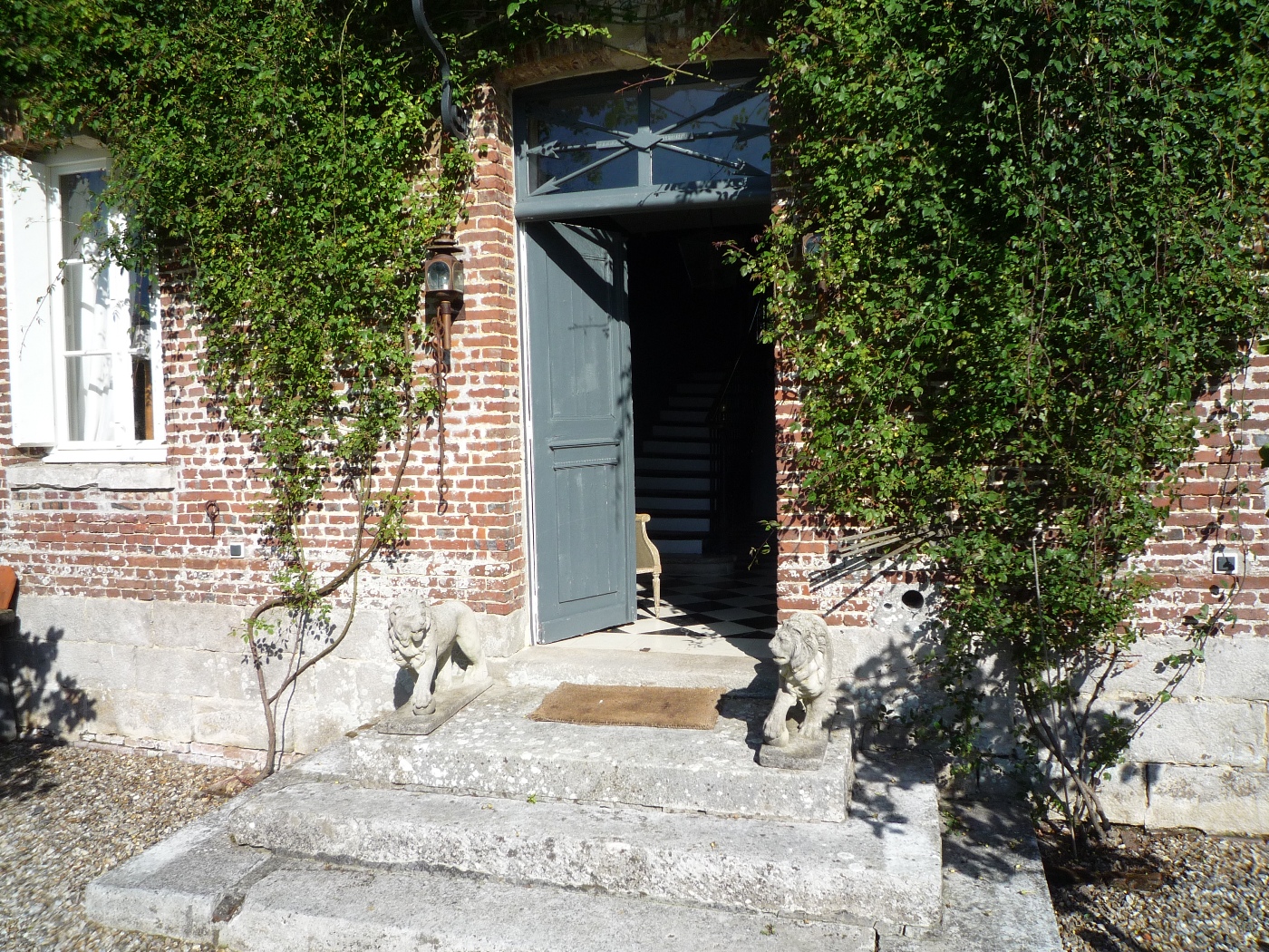 Porte de chateau à vendre dans le secteur de Veules les roses