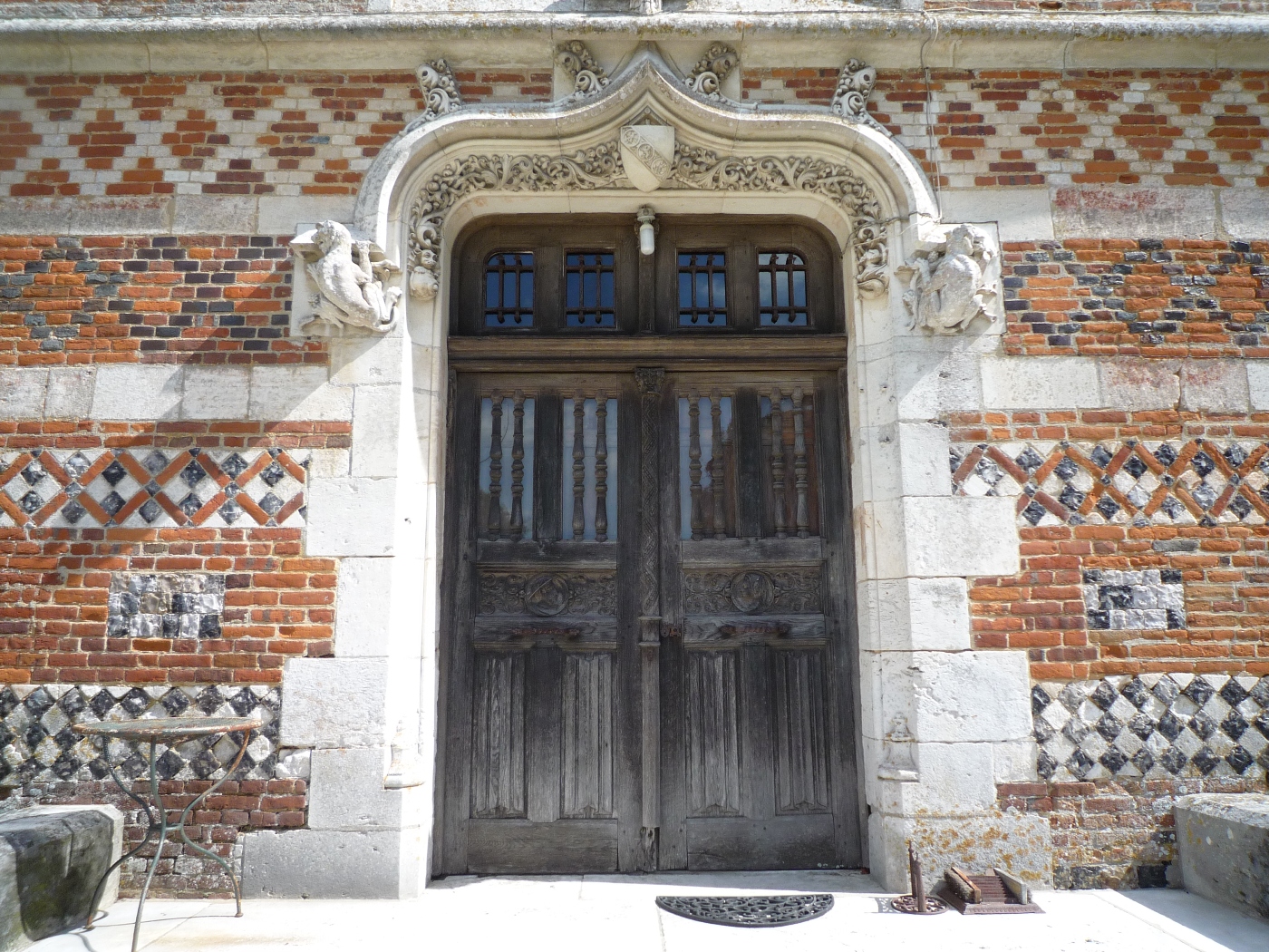 Porte de manoir Renaissance à vendre dans le secteur de Cany Barville