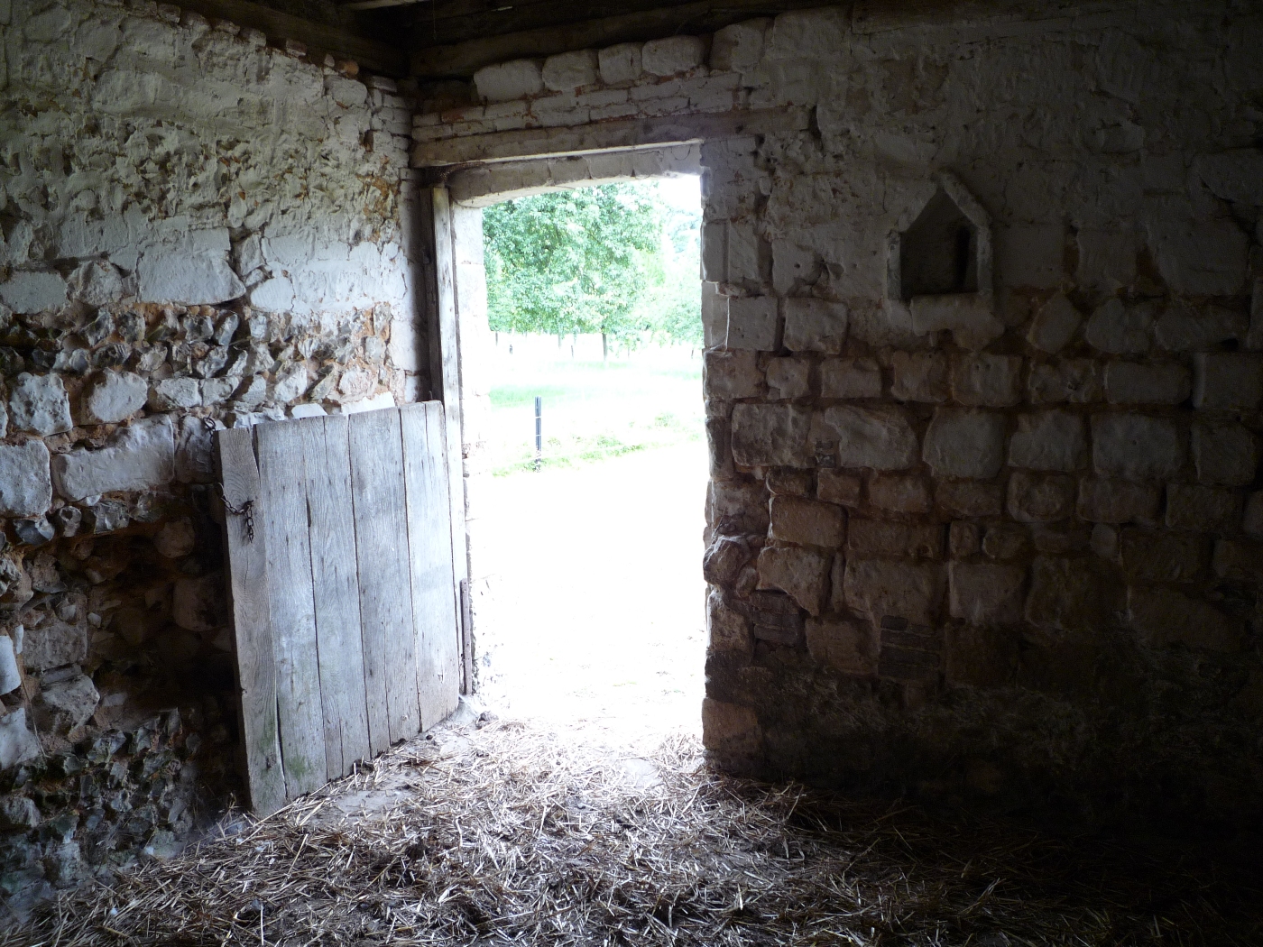 Porte double à viquet d'une etable près d'Yvetot