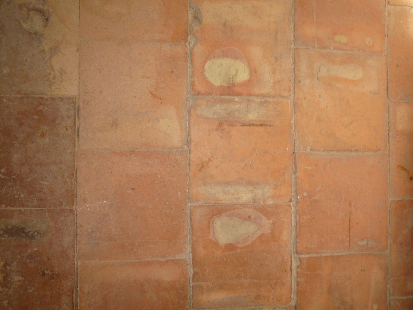 Tomettes carrées d'une maison à vendre en Seine Maritime