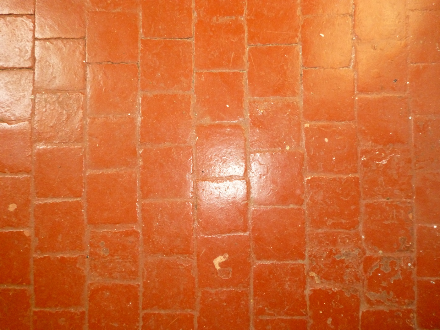 Tomettes carrées d'une maison à vendre en Pays de Caux