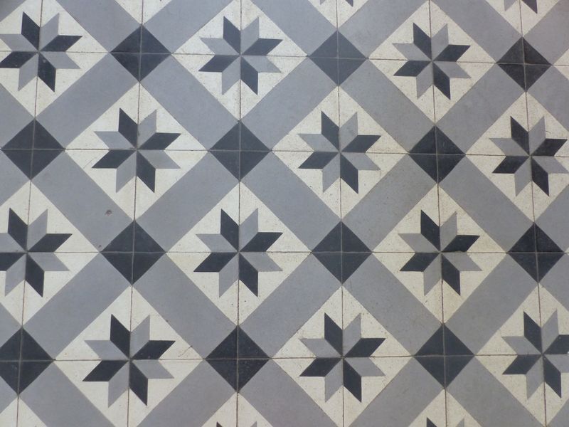 Carrelage d'une maison normande à vendre en Vallée de Seine