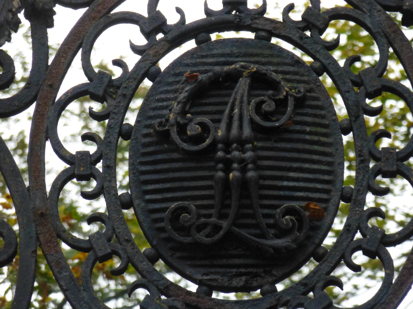 Détail d'un portail de chateau à vendre dans le secteur du Havre