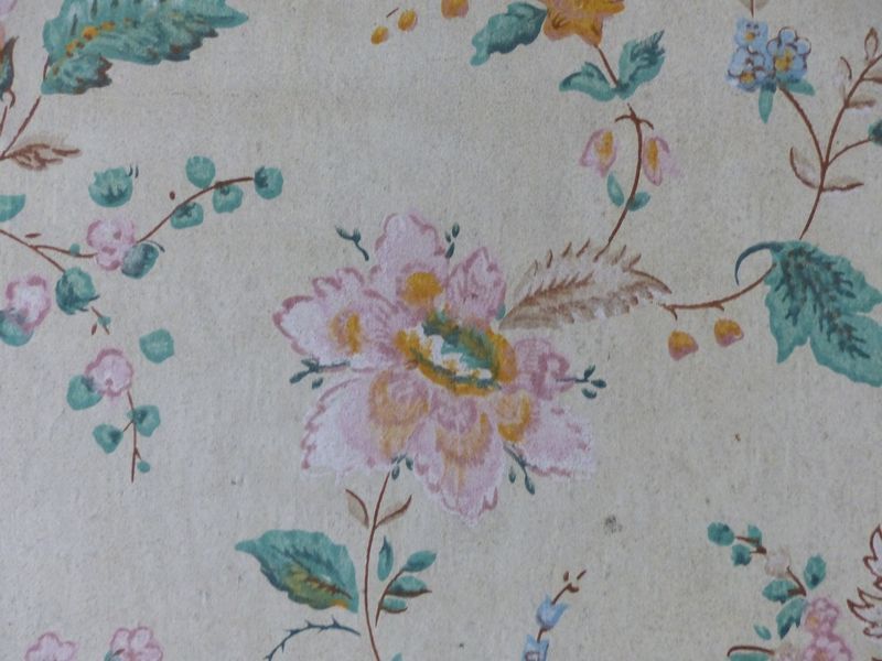 papier peint ancien d'un manoir à acheter proche de la cote d'albatre