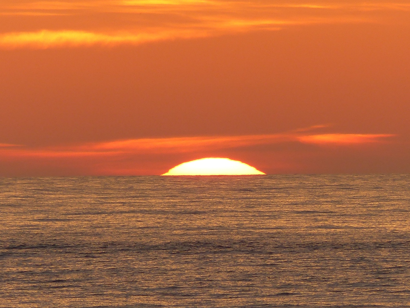 COUCHER DE SOLEIL A VEULETTES SUR MER EN ETE